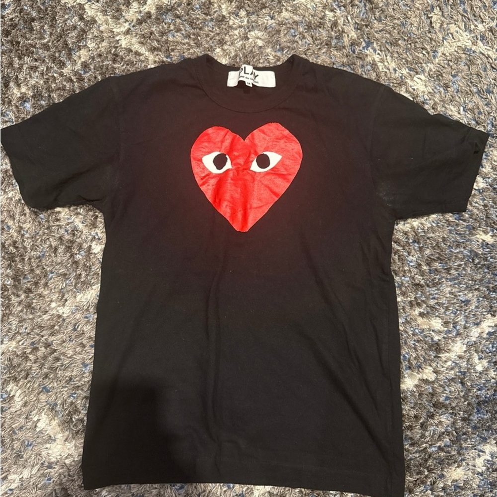 Black Comme de garçon shirt with red heart